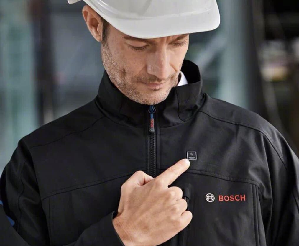 Image presents Bosch 12V 18V Heated Jacket With Battery And Charger, Electric Usb Coat (New 2022 Model) - GHJ 12+18V XA 7