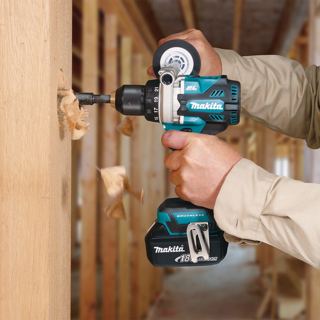 Image presents MAKITA 18V DHP486Z CORDLESS BRUSHLESS HAMMER DRILL DRIVER - SKIN ONLY - DHP486Z