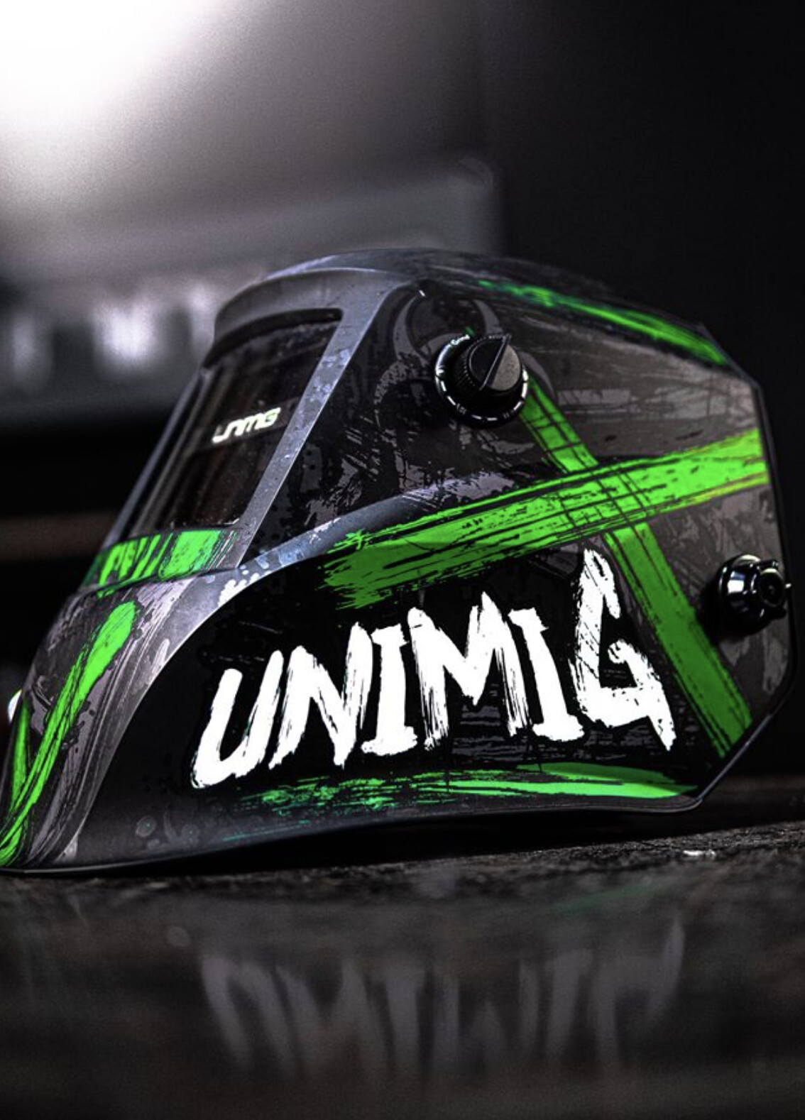 Image presents Unimig Toxic Automatic Welding Helmet - Umtwh - 5